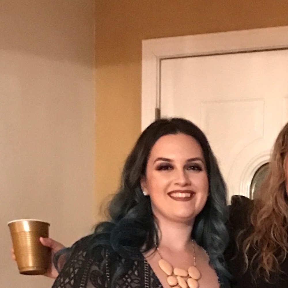 Meet your Posher, Angelica